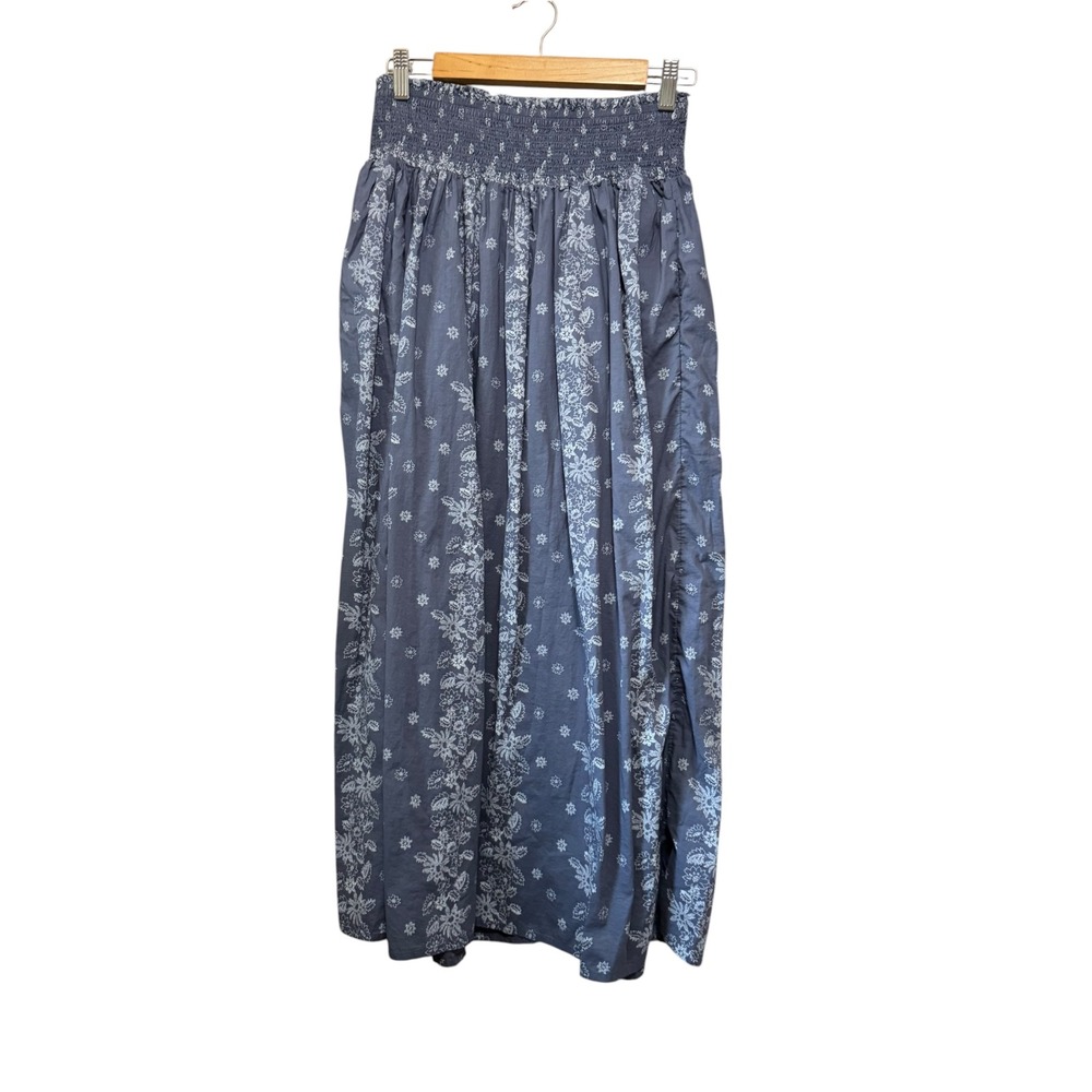 Universal Thread Maxi Skirt Womens S Blue Excellent Smocked Floral Cotton